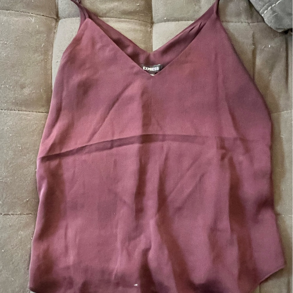 Express women’s maroon tank top